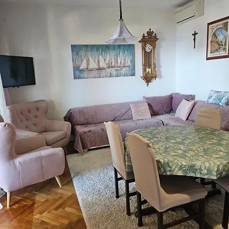 Apartamento Cavar *