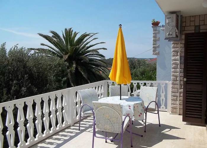 Apartament Cavar