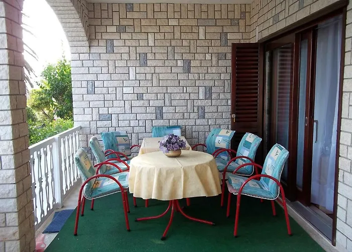 Apartament Cavar Banjol