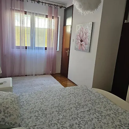Cavar Apartman