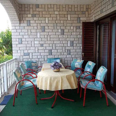 Apartman Cavar Banjol